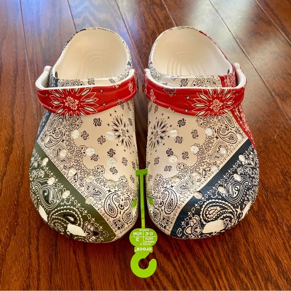 CROCS Shoes - CROCS  Classic Clogs - Bandana - Women’s 10 / Mens 8 - White Red Blue Green NWT